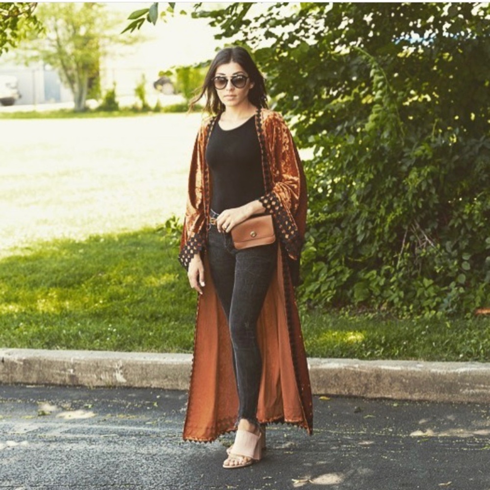Crushed velvet kimono